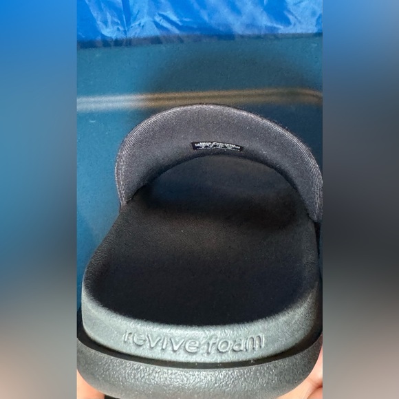 Nike Offcourt Slides - NY Giants - Size 8 - Picture 4 of 7